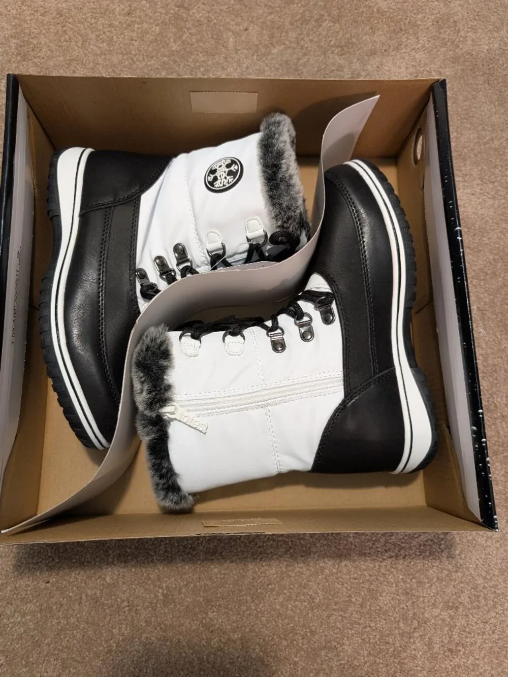 TOTES waterproof winter snow boots white black size 6